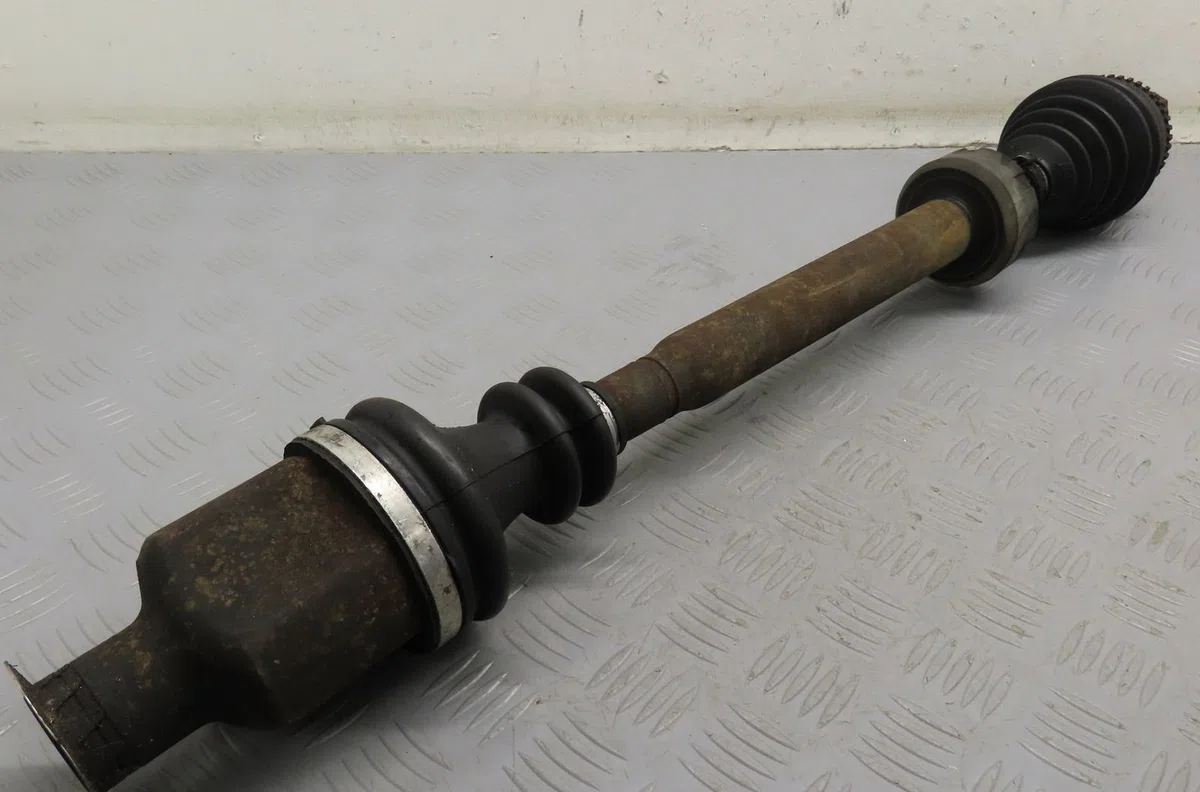 Transmission avant droite Renault MEGANE I (BA0-1_) 1.9 dci (ba05, ba1f) (2001-2003) occasion