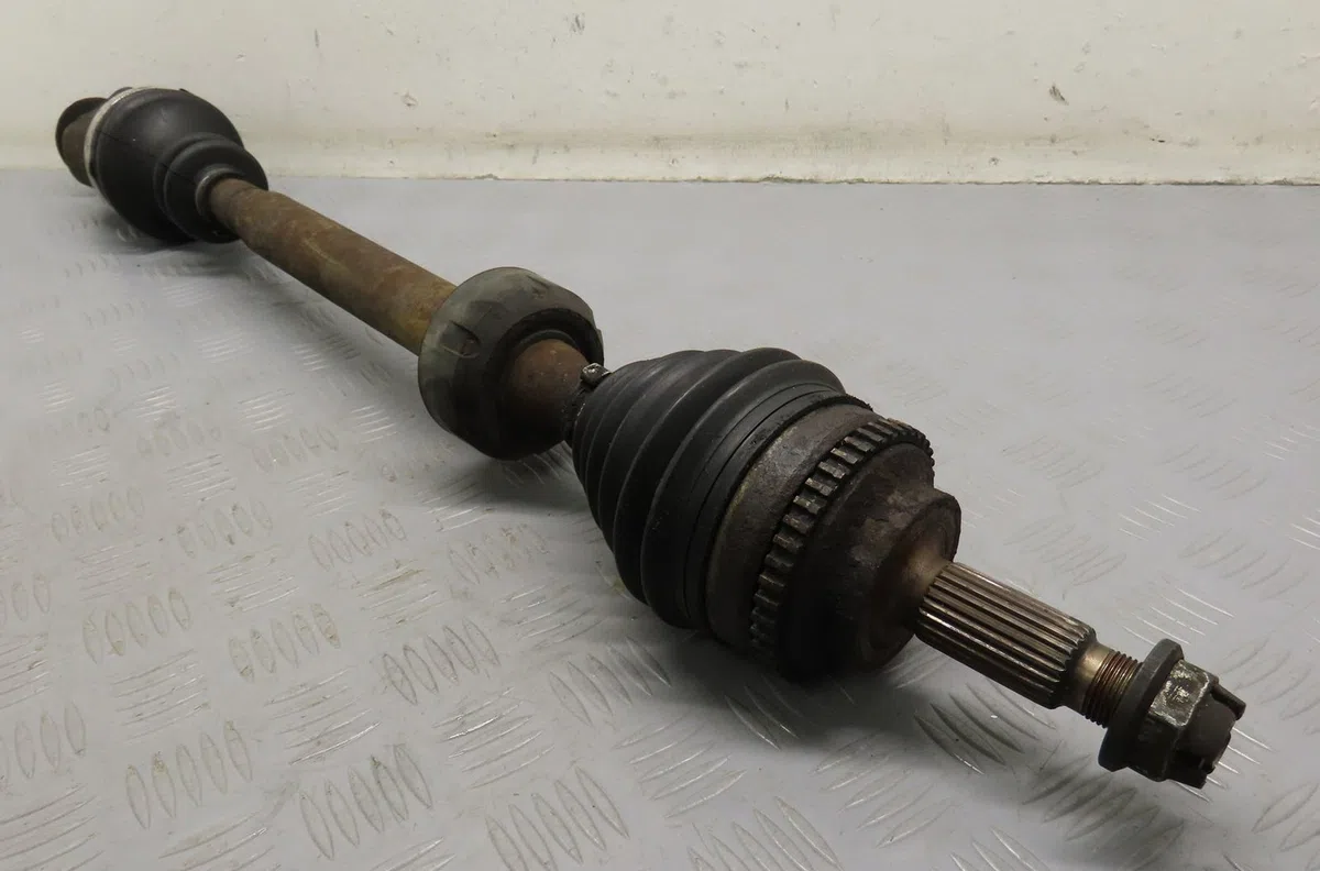 Transmission avant droite Renault MEGANE I (BA0-1_) 1.9 dci (ba05, ba1f) (2001-2003) occasion
