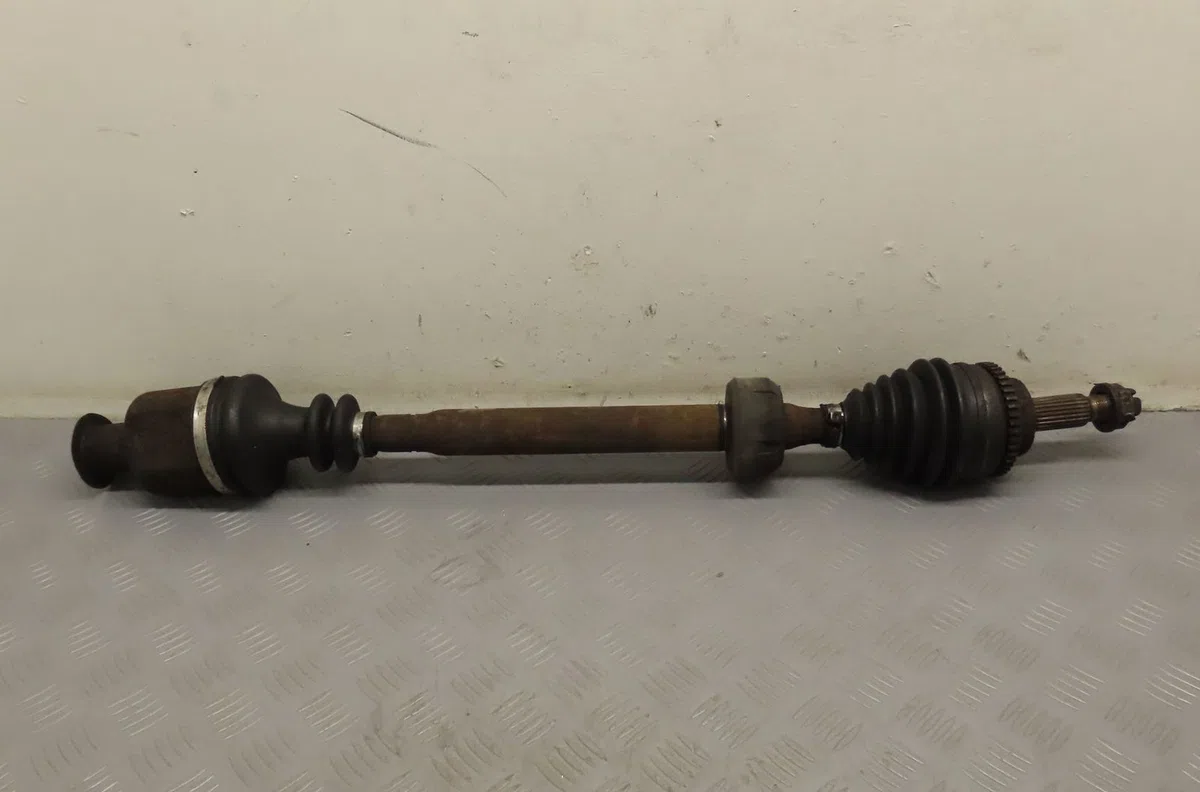 Transmission avant droite Renault MEGANE I (BA0-1_) 1.9 dci (ba05, ba1f) (2001-2003) occasion
