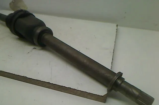 Transmission avant droite Renault MEGANE II (BM0-1_, CM0-1_) 1.6 16v (bm0c, cm0c) (2002-2008) occasion