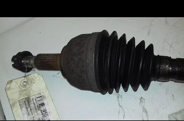 Transmission avant droite Renault MEGANE II (BM0-1_, CM0-1_) 1.9 dci (2005-2009) occasion