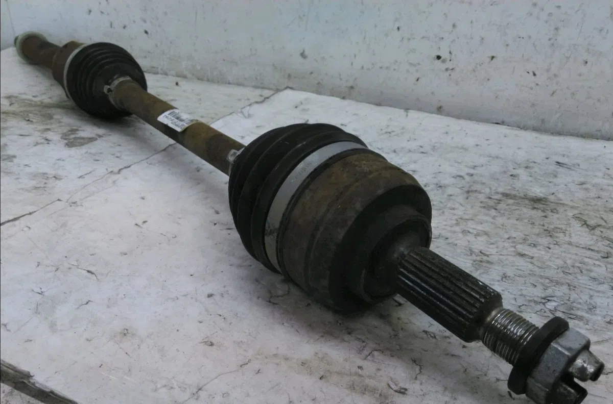 Transmission avant droite Renault MEGANE III 3-5 portes (BZ0-1_, B3_) 1.5 dci (bz09, bz0d, bz1w, bz29, bz14) (2009) 5 po