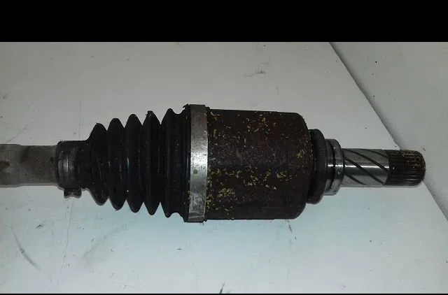 Transmission avant droite Renault MEGANE III Grandtour (KZ0-1) 1.5 dci (kz09, kz0d, kz1g, kz29, kz14, kz1w, kz10, kz1f,.