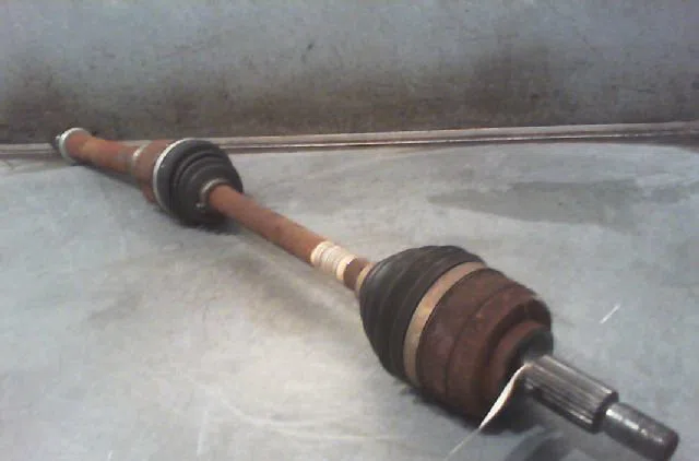 Transmission avant droite RENAULT MEGANE III Phase 1 11-2008--01-2012 occasion