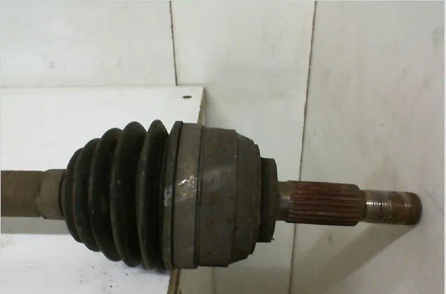 Transmission avant droite RENAULT MODUS Phase 1 09-2004--12-2007 1.5 DCI 80ch occasion