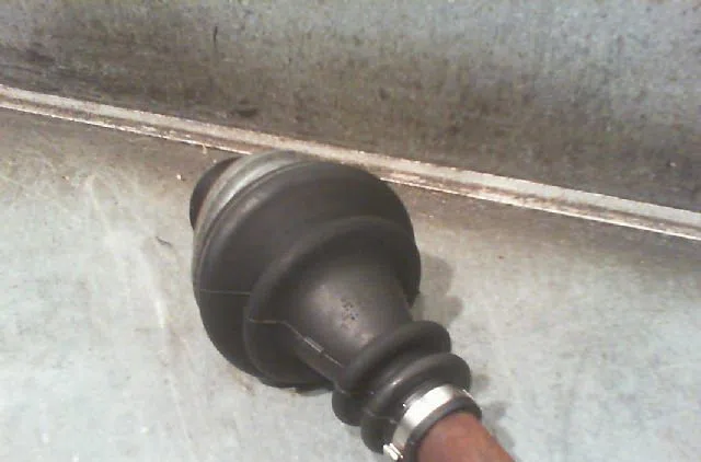 Transmission avant droite RENAULT R19 1991 occasion