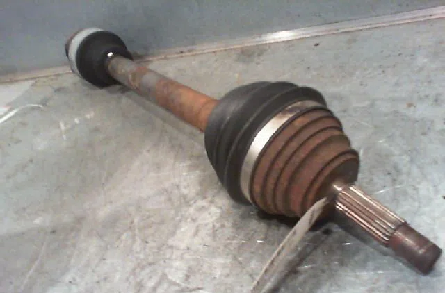 Transmission avant droite RENAULT R19 1992 occasion