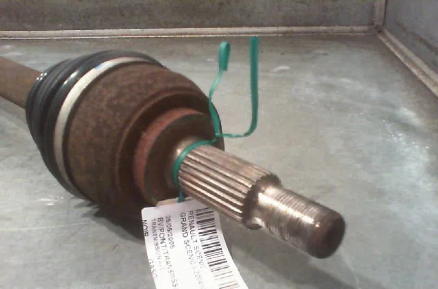 Transmission avant droite RENAULT SCENIC II Phase 1 03-2004--09-2006 occasion
