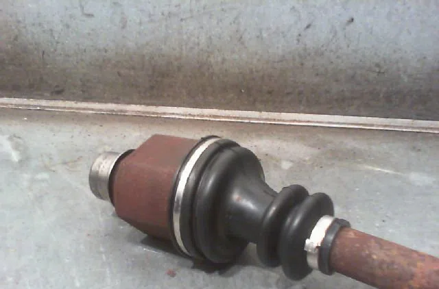 Transmission avant droite RENAULT TRAFIC 1999 occasion
