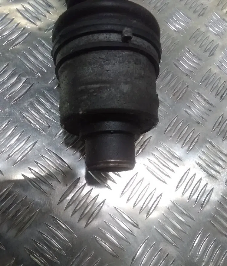 Transmission avant droite Renault TRAFIC Camionnette (T1, T3, T4, T2) 1.6 4x4 (1985-1986) occasion