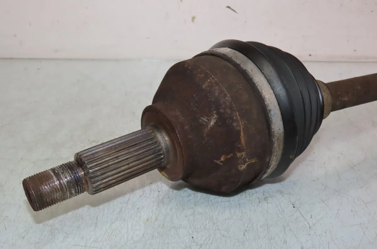 Transmission avant droite RENAULT TRAFIC occasion