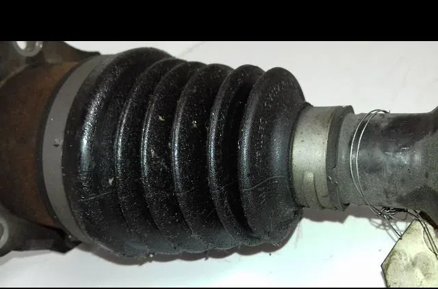 Transmission avant droite Seat IBIZA IV (6J5, 6P1) 1.4 tdi (2008-2010) 5 portes occasion
