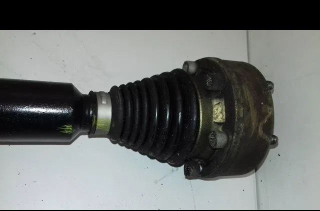 Transmission avant droite Seat IBIZA IV (6J5, 6P1) 1.4 tdi (2008-2010) occasion