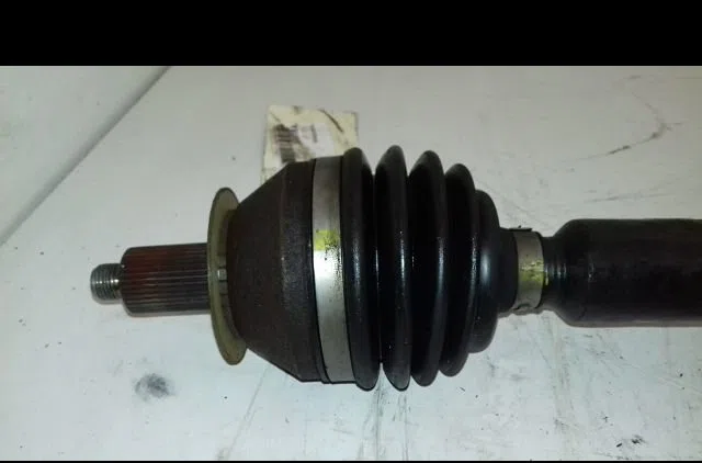 Transmission avant droite Seat IBIZA IV (6J5, 6P1) 1.4 tdi (2008-2010) occasion