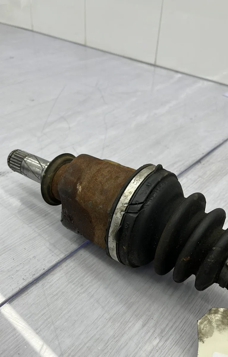 Transmission avant droite SKODA OCTAVIA 1 PHASE 1 occasion