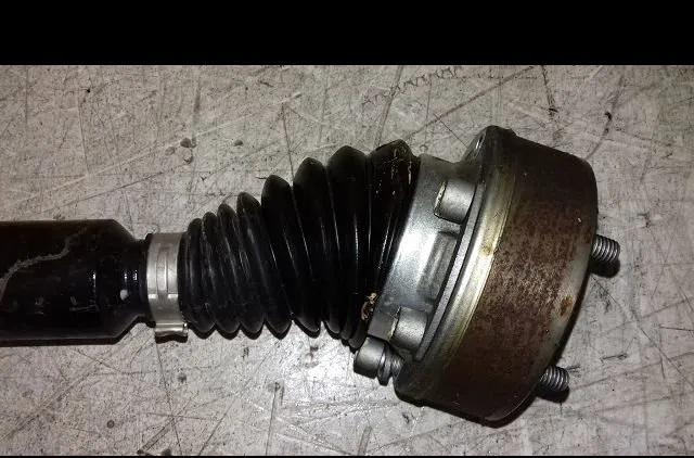 Transmission avant droite Skoda OCTAVIA III (5E3, NL3, NR3) 1.6 tdi (2012-2015) occasion