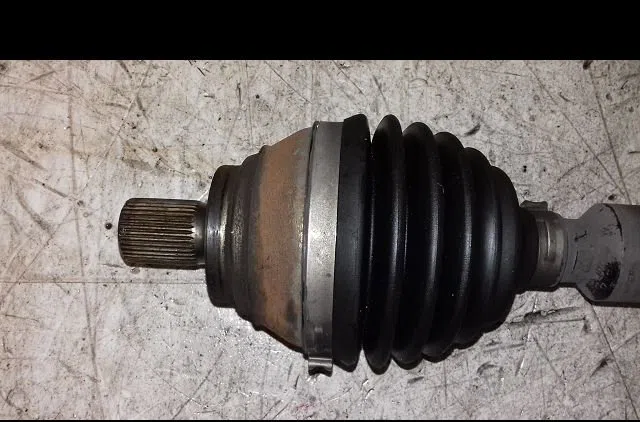 Transmission avant droite Skoda OCTAVIA III (5E3, NL3, NR3) 1.6 tdi (2012-2015) occasion