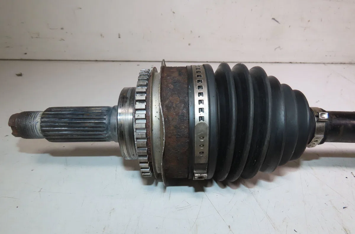 Transmission avant droite Subaru IMPREZA Break (GG) 2.0 i r awd (gg9) (2005-2007) occasion
