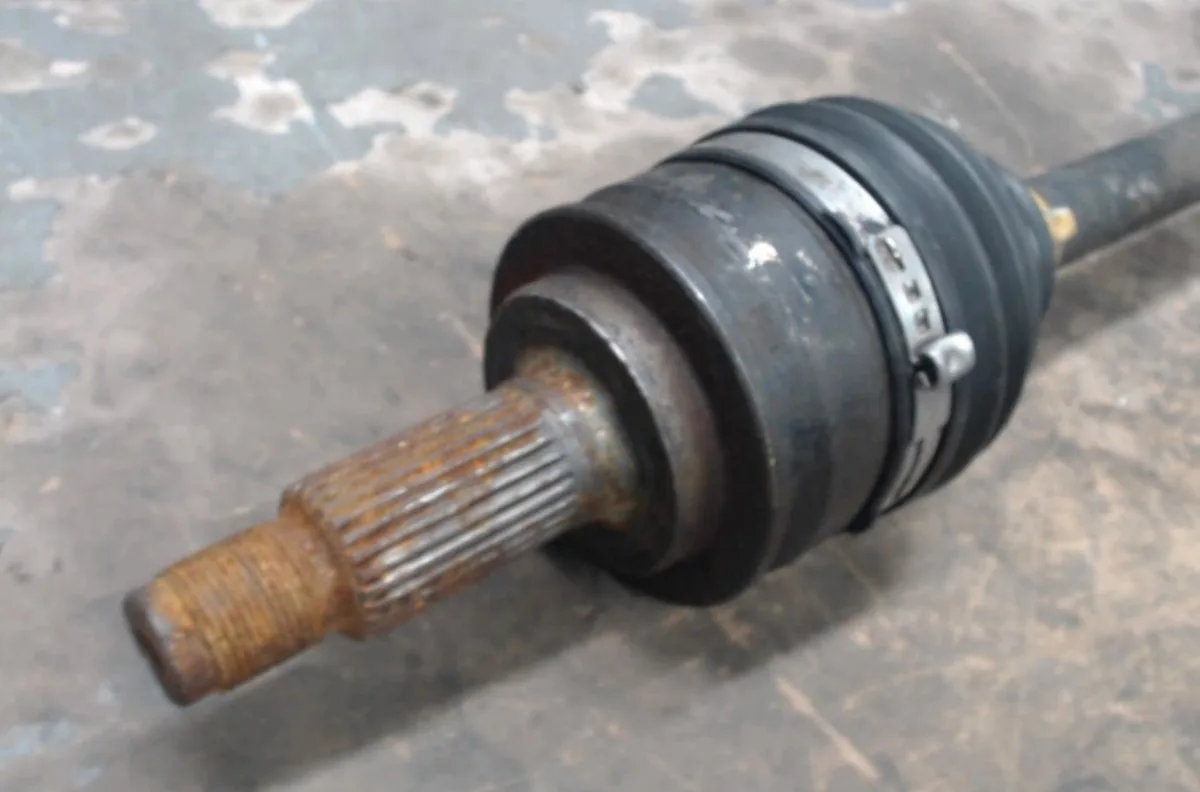 Transmission avant droite Suzuki GRAND VITARA II (JT, TE, TD) 2.0 traction intégrale (td54, jb420) (2005-2015) occasion