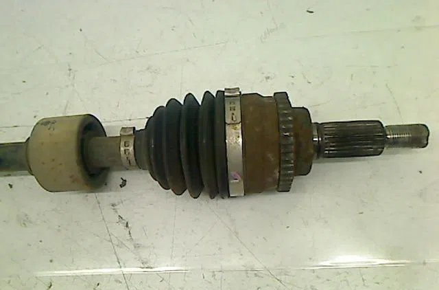 Transmission avant droite Suzuki SWIFT III (MZ, EZ) 1.3 (rs 413) (2005) occasion