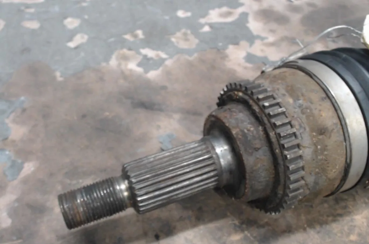 Transmission avant droite Suzuki SWIFT III (MZ, EZ) 1.3 (rs 413) (2005) occasion