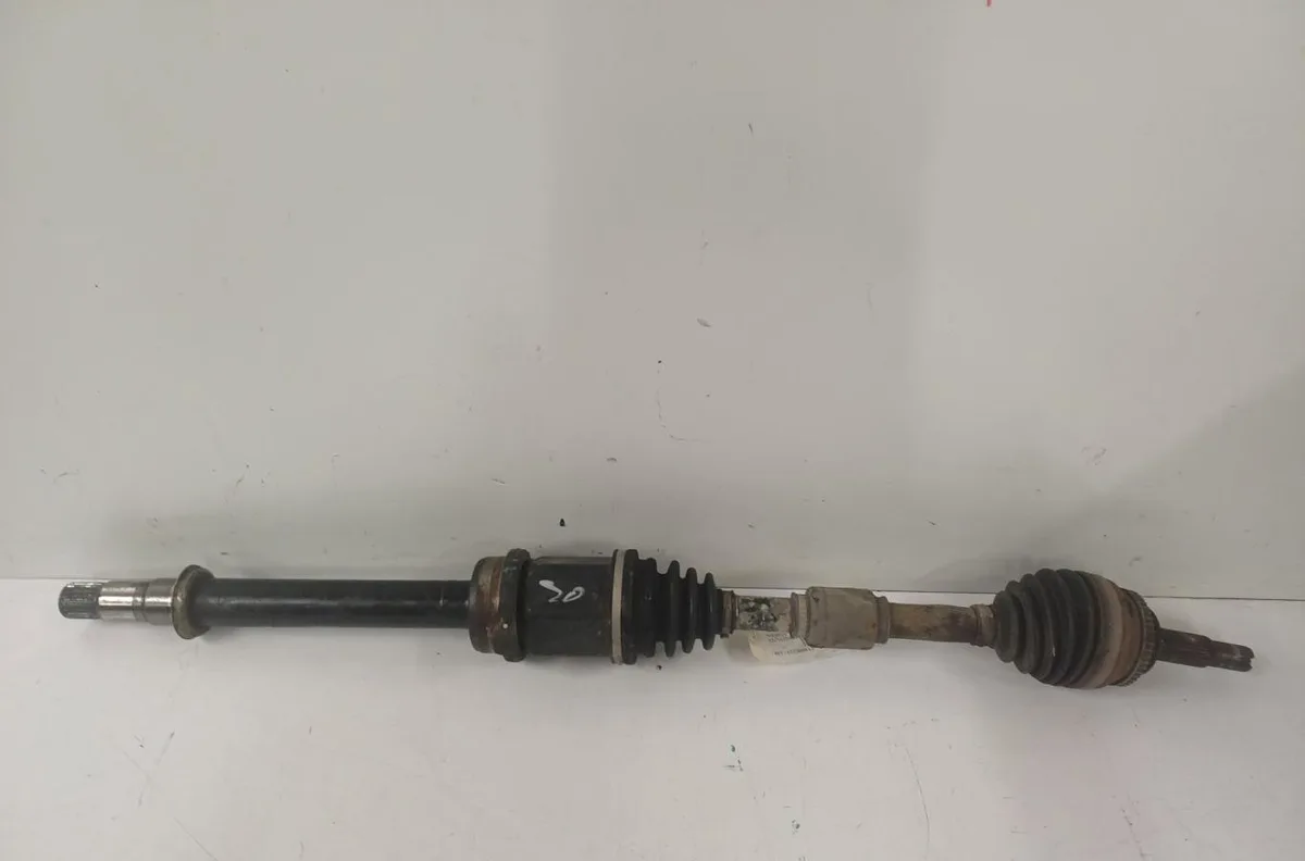 Transmission avant droite Toyota AVENSIS (_T25_) 2.0 d-4d (adt250_) (2006-2008) occasion