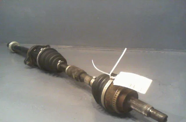 Transmission avant droite TOYOTA COROLLA 2004 occasion