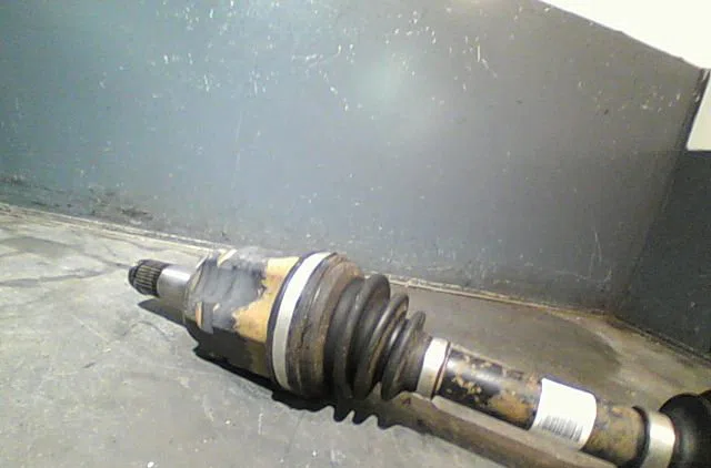 Transmission avant droite Toyota HILUX VII Pick-up (_N1_, _N2_, _N3_) 2.5 d-4d 4wd (kun25_) (2006-2015) occasion