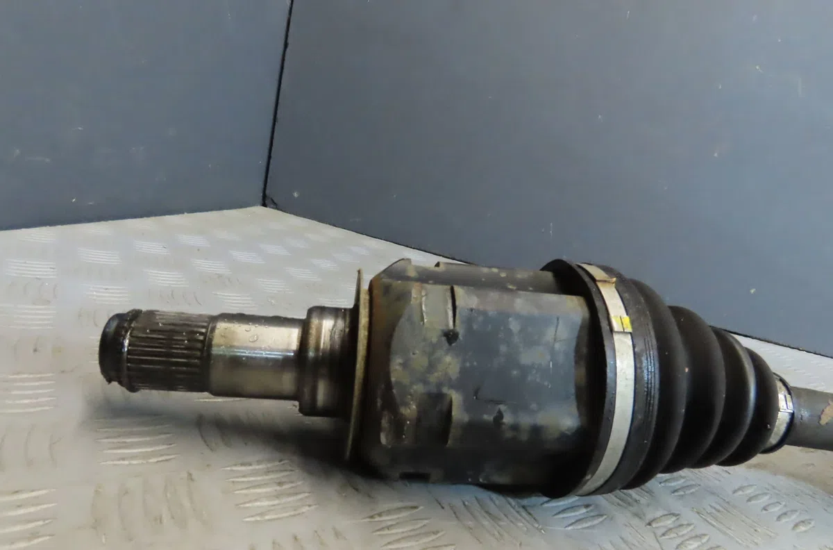 Transmission avant droite TOYOTA LANDCRUISER 2003 occasion