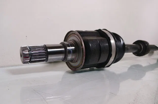 Transmission avant droite TOYOTA YARIS HYBRID 116H - BV E 2021 occasion