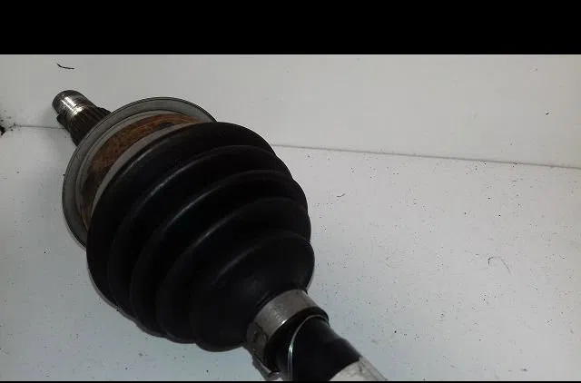 Transmission avant droite Toyota YARIS (_P13_) 1.5 (nsp131_) (2017) occasion