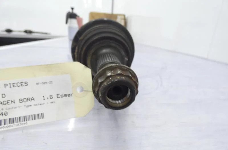 Transmission avant droite VOLKSWAGEN BORA occasion