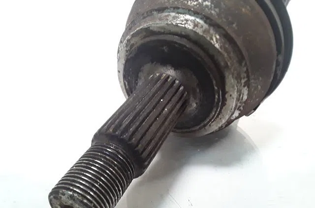 Transmission avant droite Volkswagen GOLF III Cabriolet (1E7) 2.0 (1993-1998) occasion