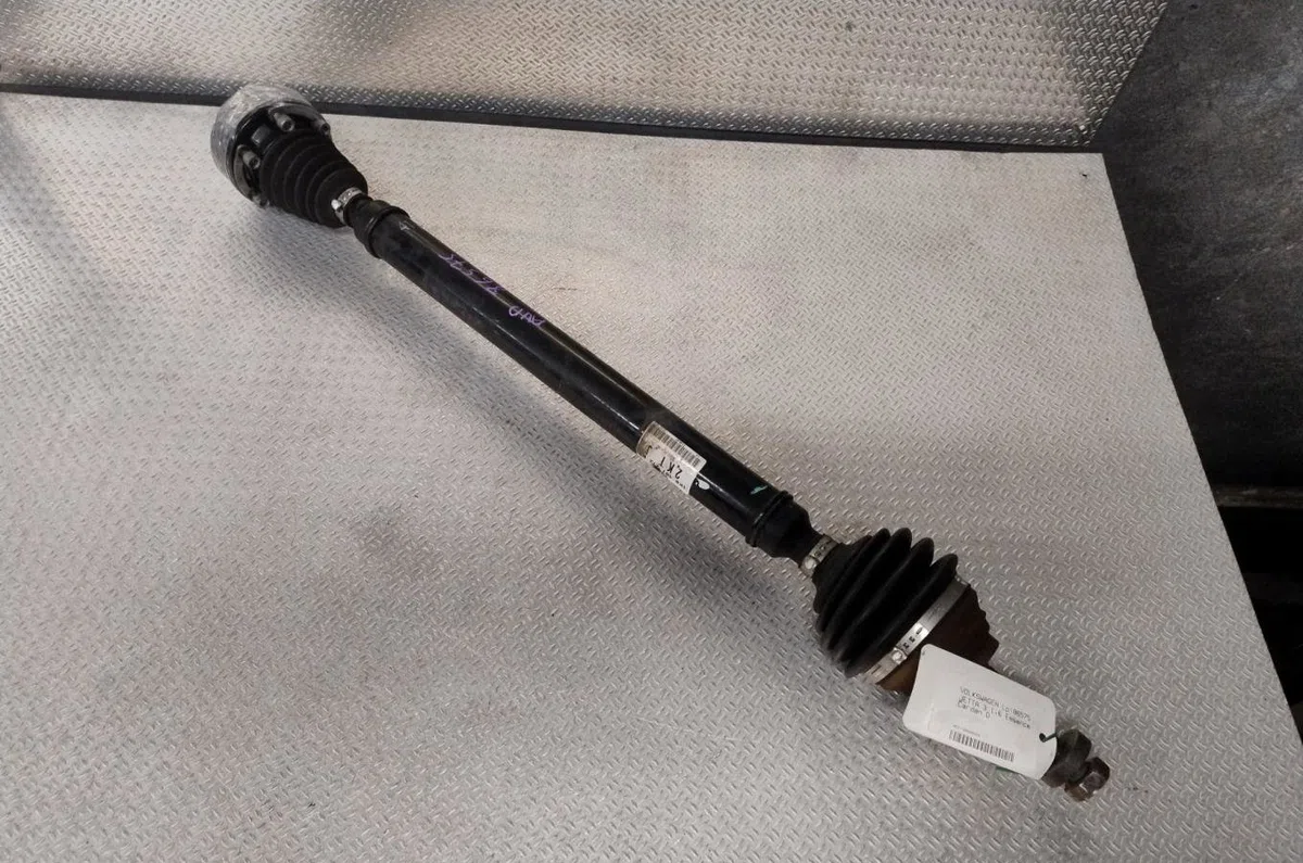Transmission avant droite Volkswagen JETTA III (1K2) 1.6 (2004-2010) occasion