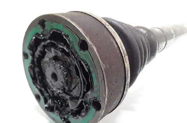 Transmission avant droite Volkswagen NEW BEETLE (9C1, 1C1) 1.6 (1999-2000) occasion