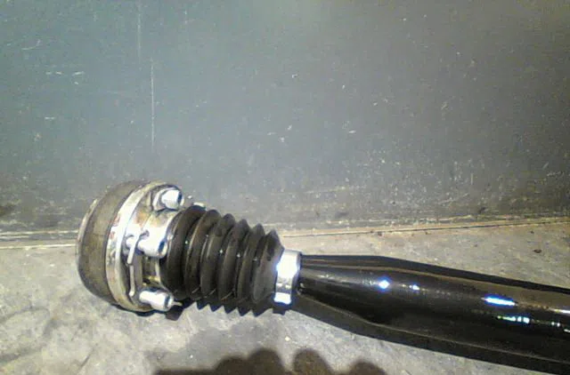 Transmission avant droite Volkswagen POLO V (6R1, 6C1) 1.2 (2009) occasion