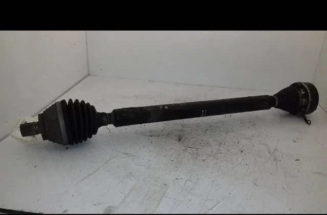 Transmission avant droite Volkswagen TOURAN (1T3) 1.6 tdi (2010-2015) 5 portes occasion