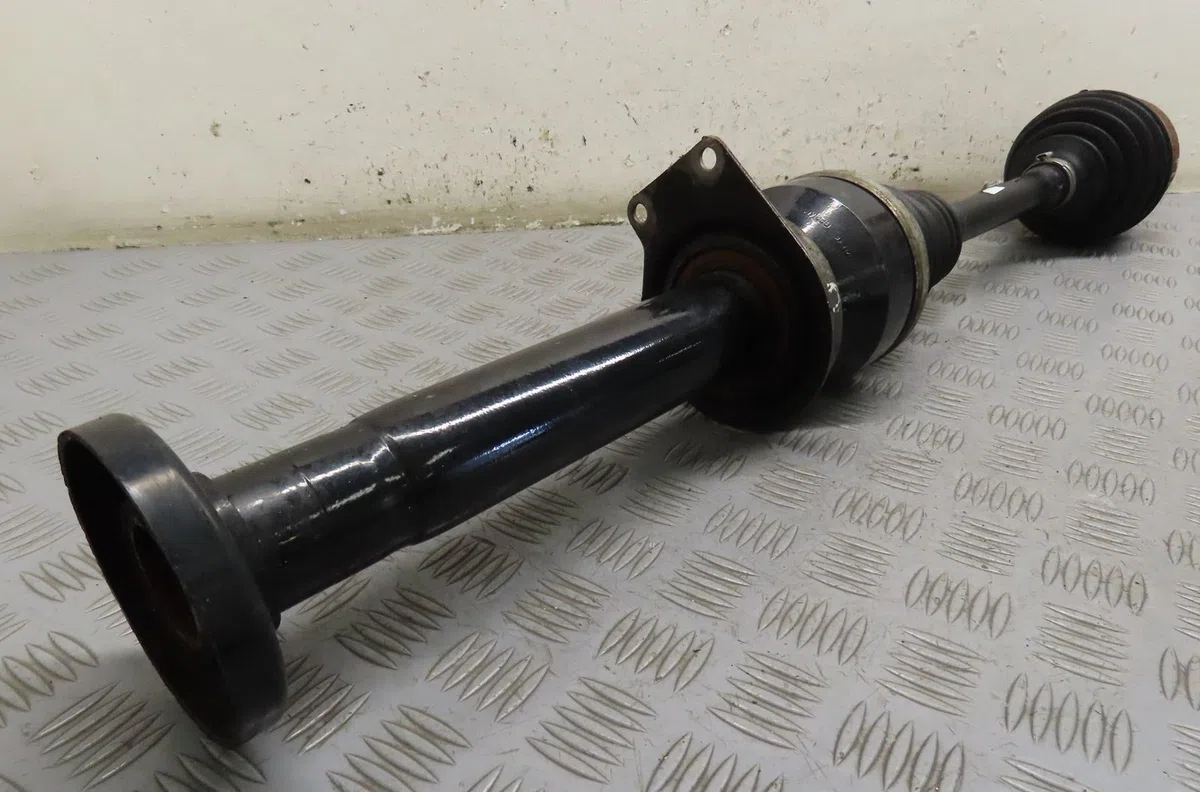Transmission avant droite Volkswagen TRANSPORTER V Autobus-Autocar (7HB, 7HJ, 7EB, 7EJ) 2.5 tdi (2003-2009) occasion