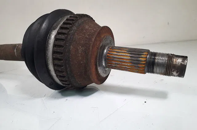 Transmission avant gauche Alfa romeo SPIDER (916_) 2.0 t.spark 16v (916s2c00) (1995-2005) occasion