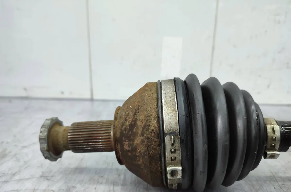 Transmission avant gauche AUDI A1 1 PHASE 1 occasion