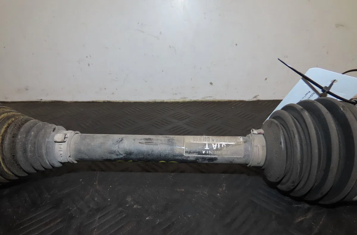 Transmission avant gauche Audi A1 Sportback (8XA, 8XF) 1.6 tdi (2011-2015) occasion