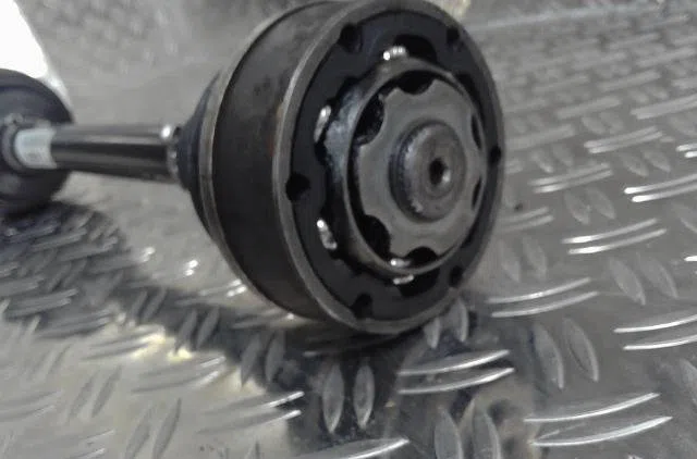 Transmission avant gauche Audi A3 Sportback (8VA, 8VF) 1.6 tdi (2012) occasion