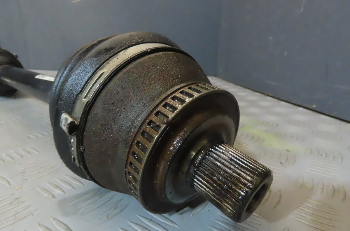 Transmission avant gauche Audi A4 B7 (8EC) 2.0 tdi (2004-2008) occasion