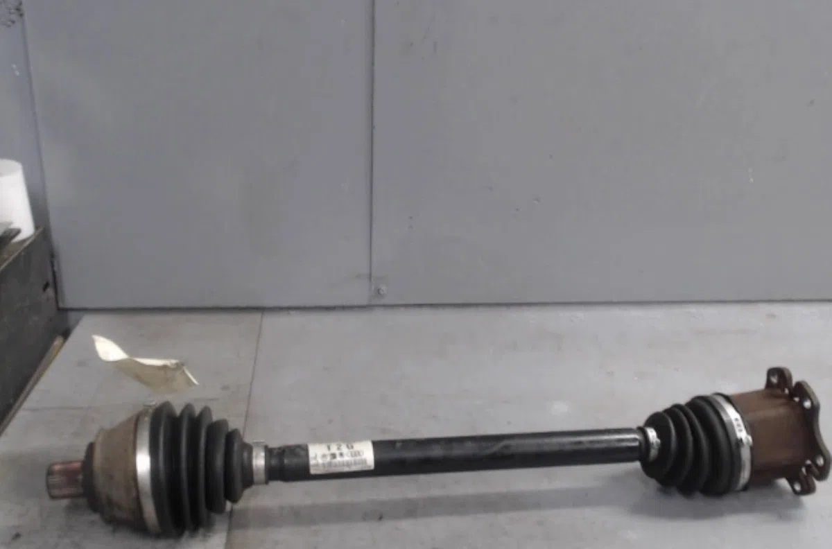 Transmission avant gauche Audi A6 C6 Avant (4F5) 2.0 tdi (2005-2008) occasion