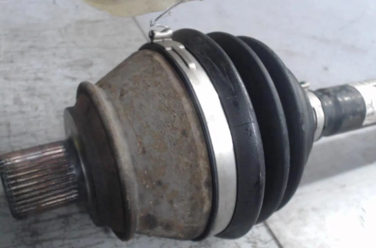 Transmission avant gauche Audi A6 C6 Avant (4F5) 2.0 tdi (2005-2008) occasion