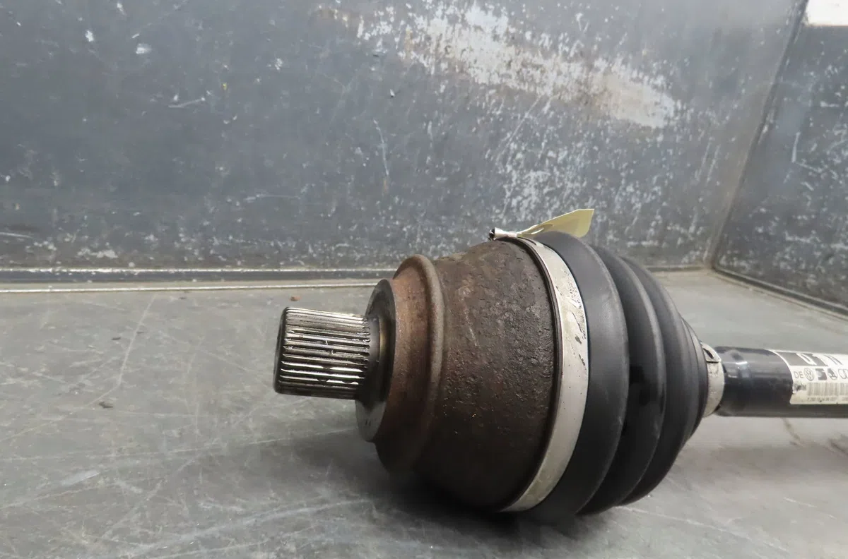 Transmission avant gauche AUDI A8 2003 occasion