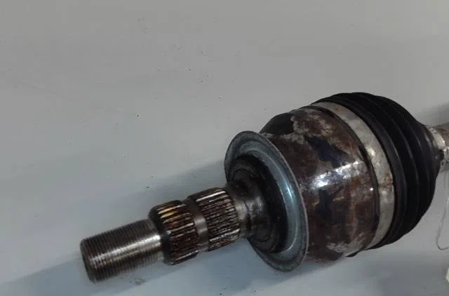 Transmission avant gauche Chevrolet CRUZE 3-5 portes (J305) 2.0 cdi (2011) occasion