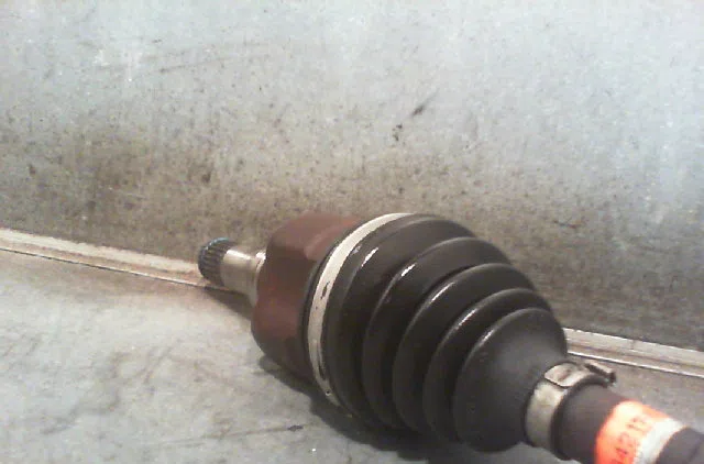 Transmission avant gauche CHRYSLER PT CRUISER Phase 1 09-2000--12-2005 occasion