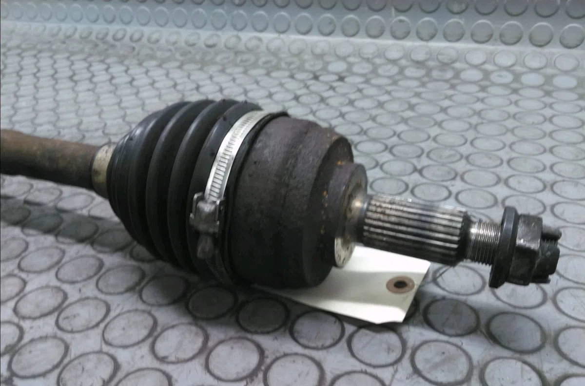 Transmission avant gauche Dacia DUSTER (HS_) 1.5 dci 4x4 (hsmc, hsmd) (2010-2018) 5 portes occasion