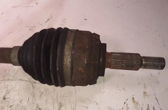Transmission avant gauche Dacia DUSTER (HS_) 1.5 dci 4x4 (hsmc, hsmd) (2010-2018) 5 portes occasion